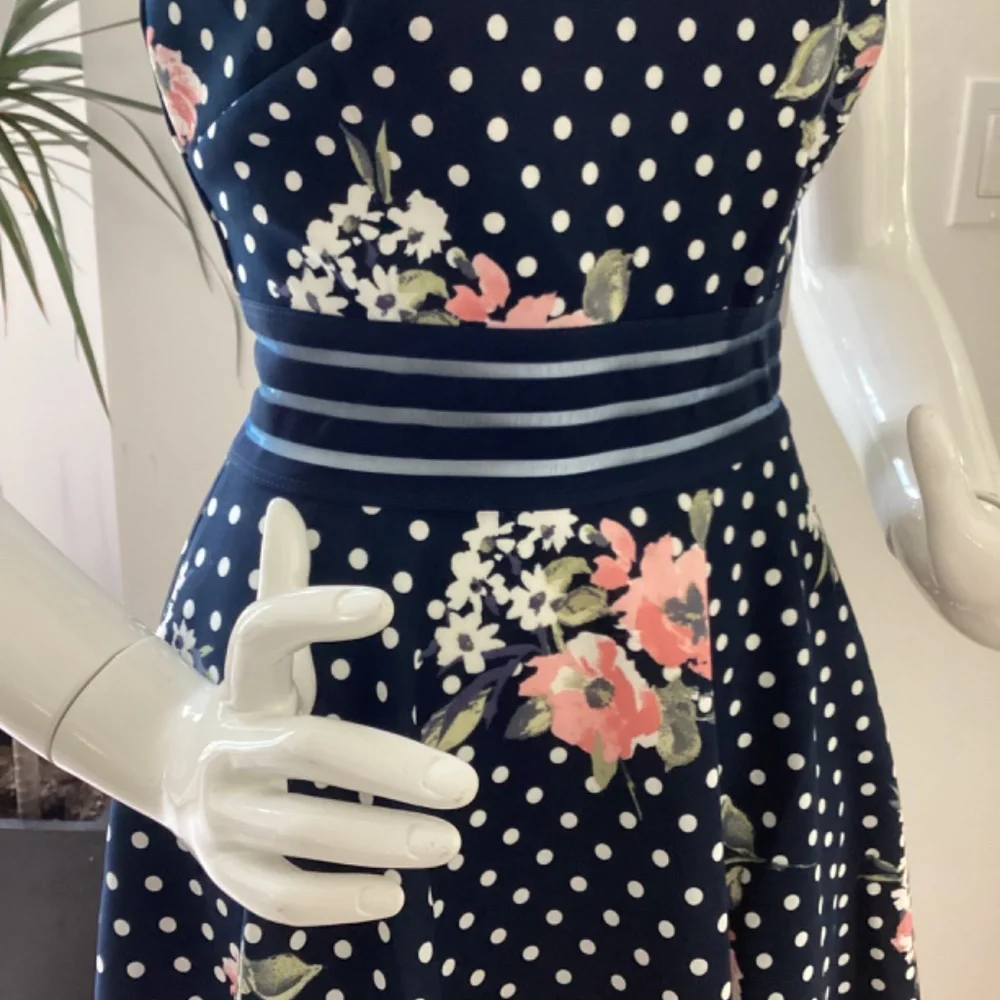 NWT CITY STUDIO FLORAL BLUE SPAGHETTI STRAPS SWING DRESS sz 5